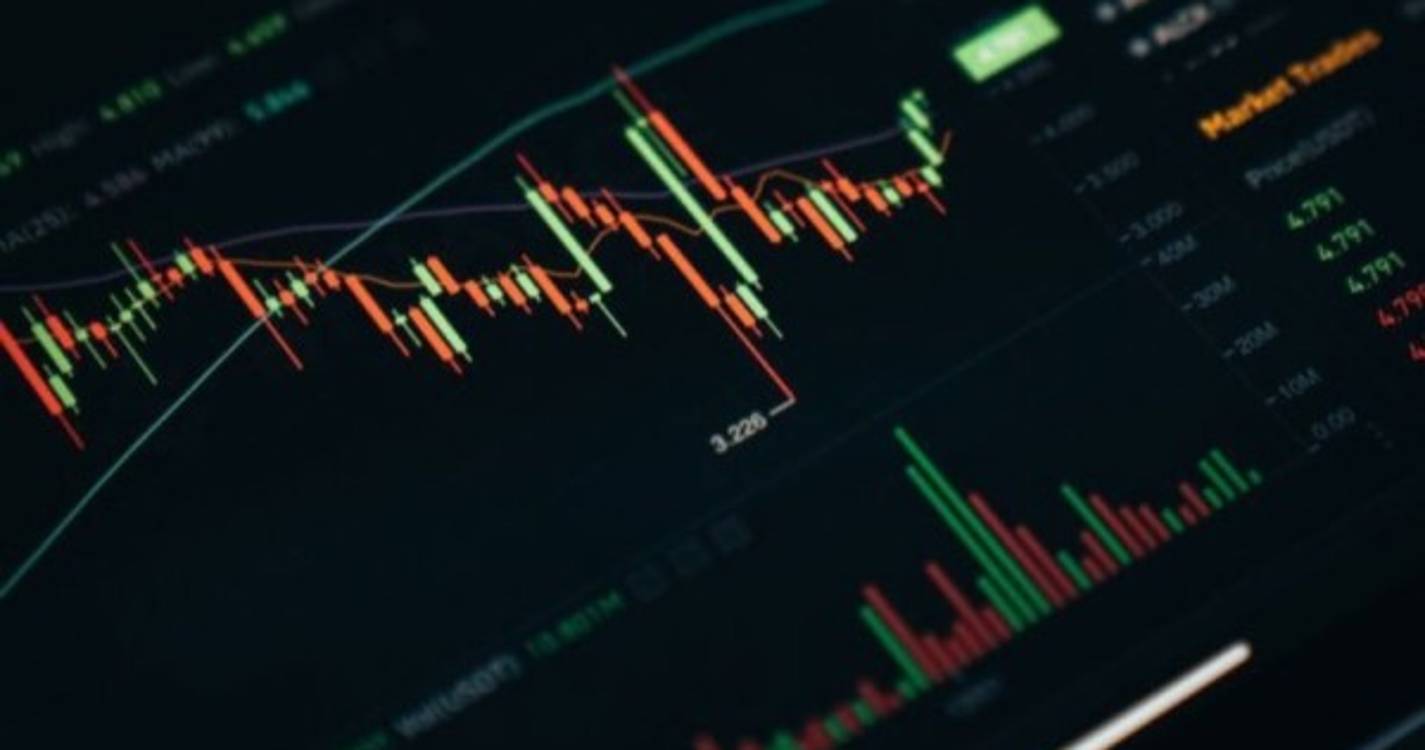 Bolsa de Lisboa encerra em baixa numa Europa sem tendência definida