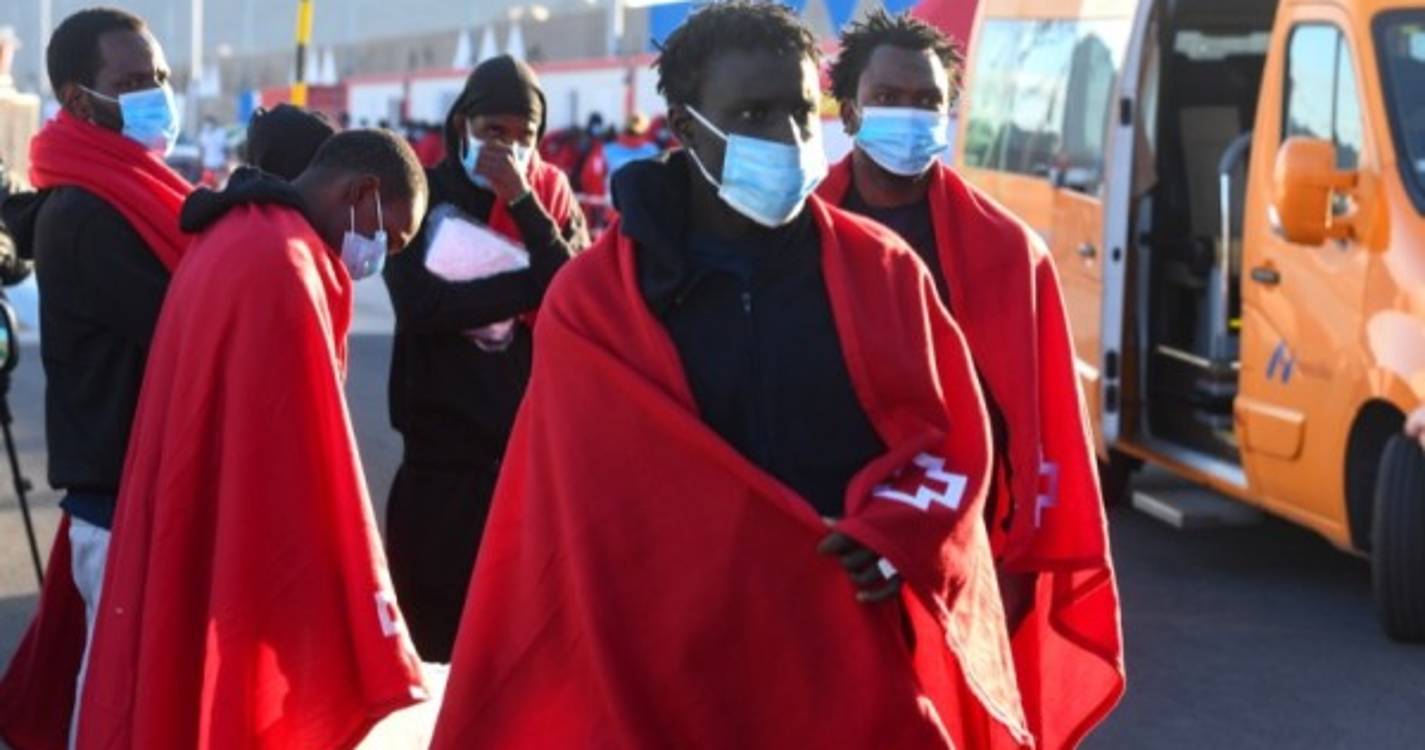 Resgatados 171 migrantes perto de Fuerteventura e Grande Canária
