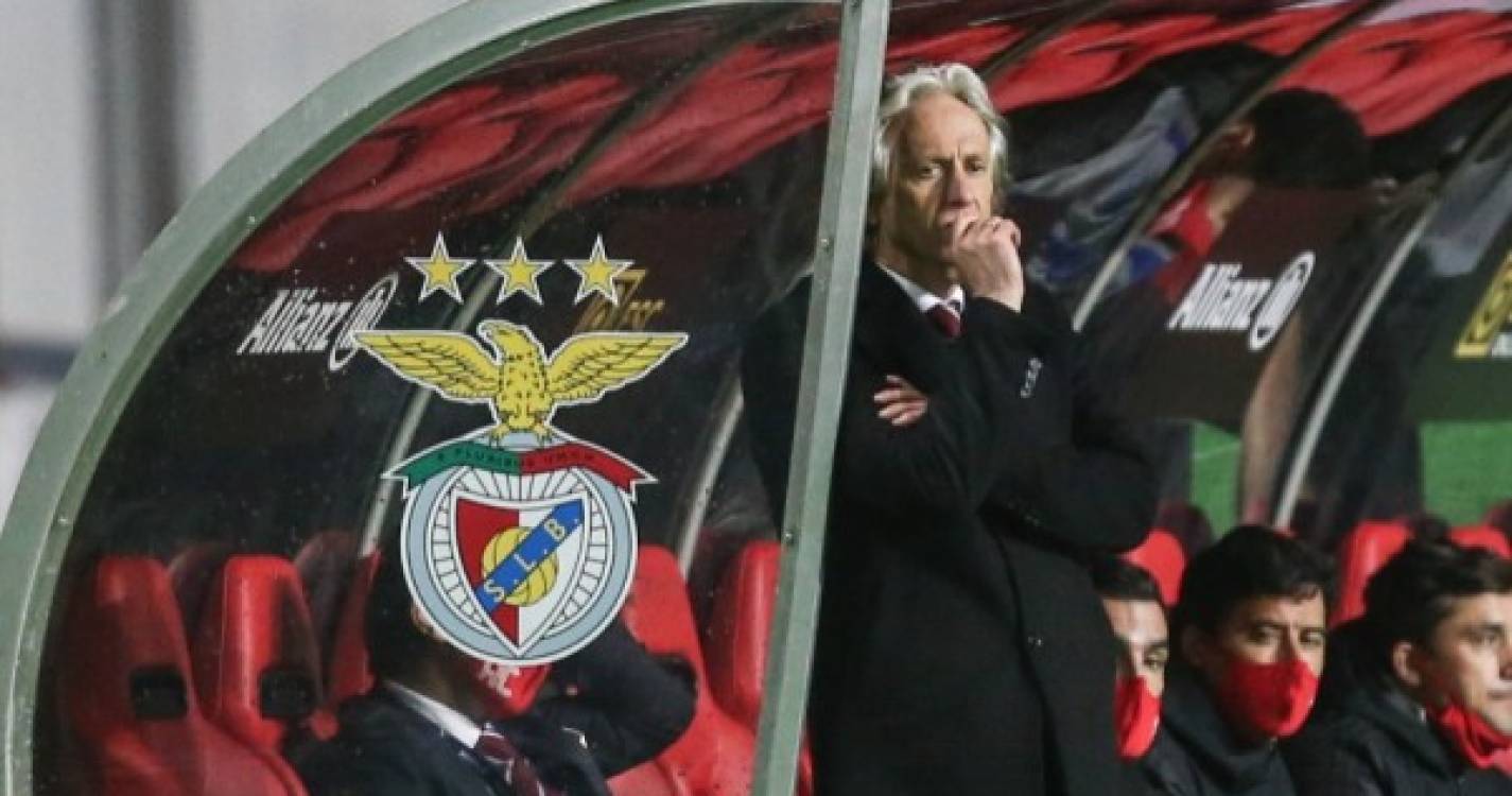 Benfica cancela antevisão de Jorge Jesus para treinador realizar testes médicos