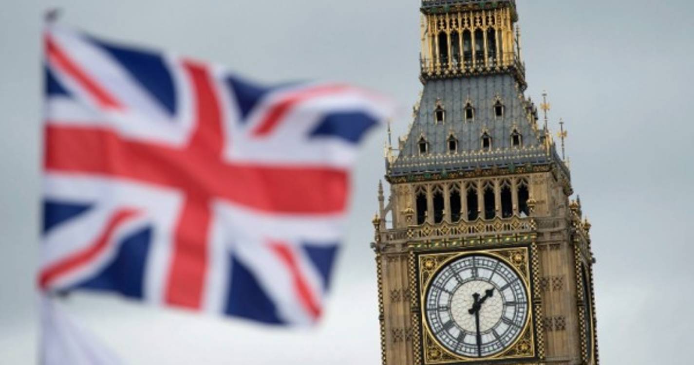Migrações: Governo britânico propõe endurecer sistema de asilo