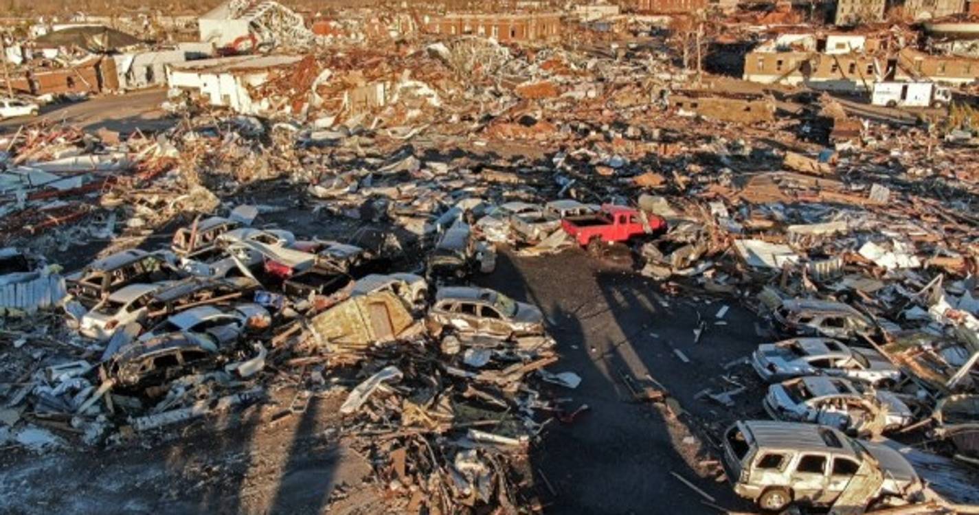 Biden declara estado de catástrofe no Kentucky após violentos tornados