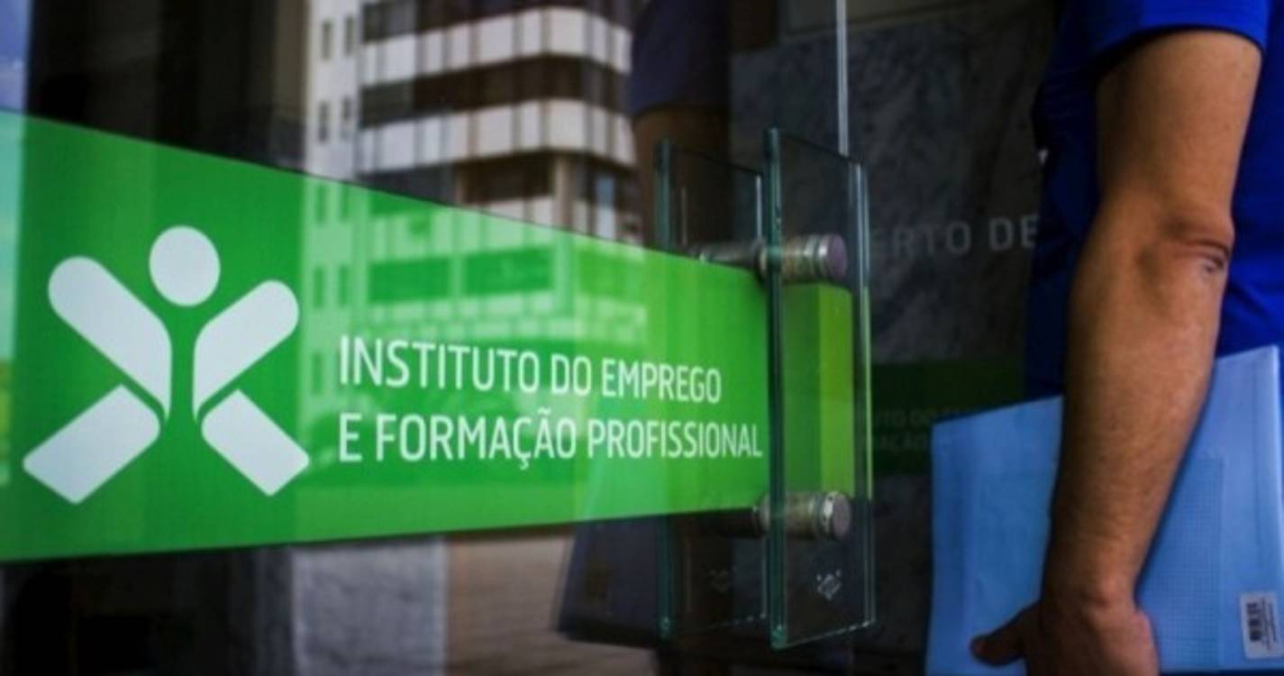 Desemprego registado recua 3,6% em abril face a março e 25,8% em termos homólogo