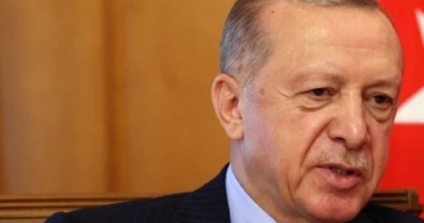 Turquia ameaça Grécia: "Se continuar, pagará um preço elevado"