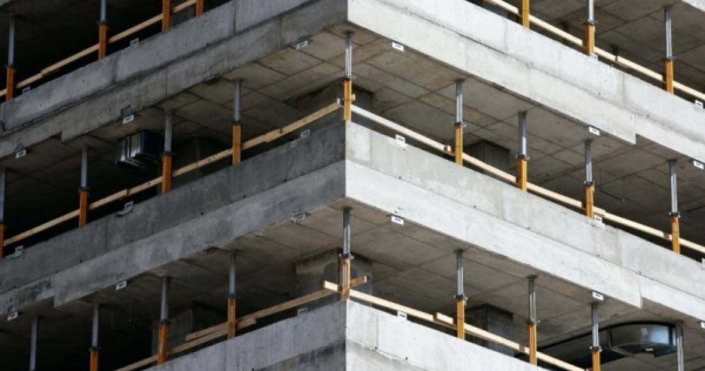 Custos de construção de casas novas aumentam 11,9% em 2022 - INE