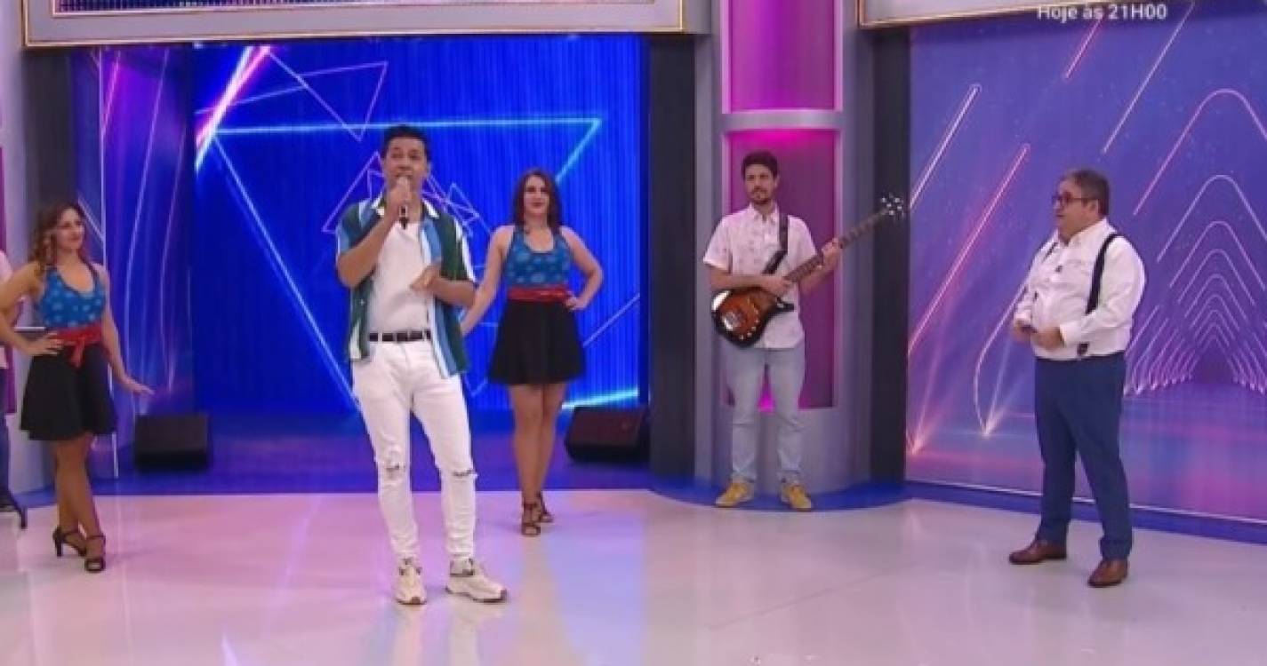 Márcio Amaro cantou no 'Preço Certo' (com vídeo)