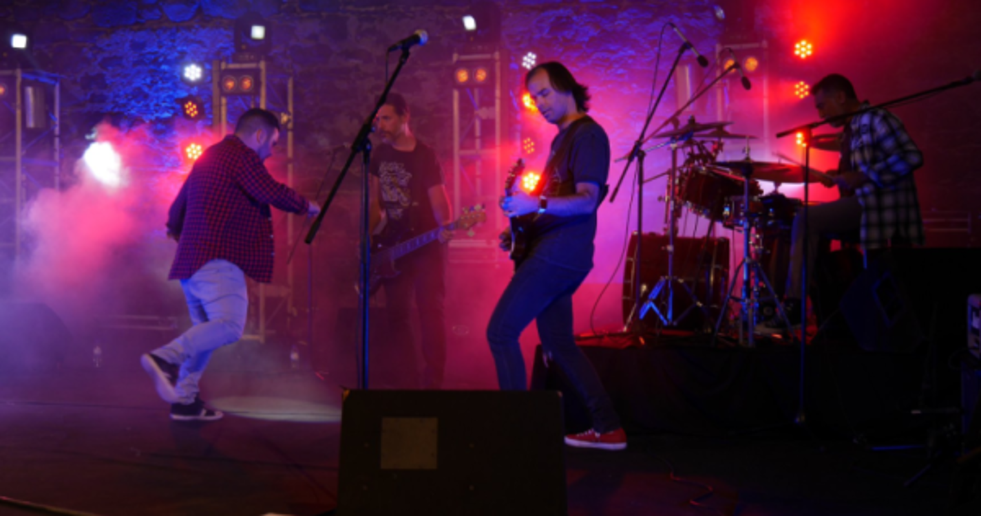 'Akoustic Junkies' estreiam-se quinta-feira no Museu Café & Petisco