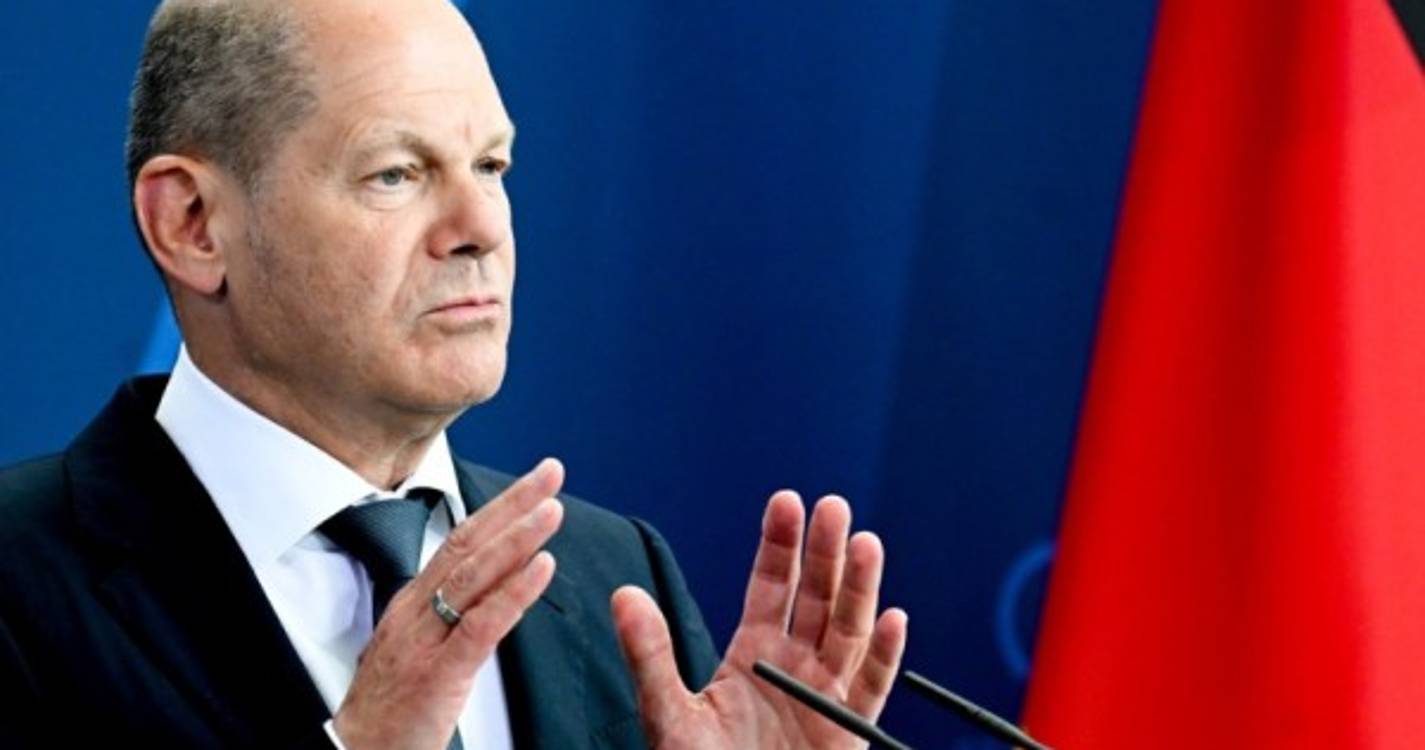Ucrânia: Alemanha vai entregar mais armas e Rússia testa mísseis