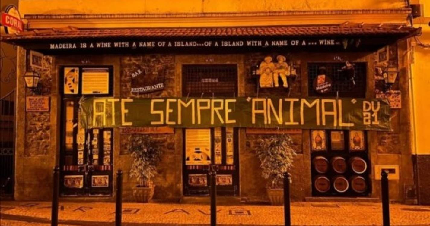 Tarja homenageia falecido Ricardo Sousa, proprietário do bar 'O Avô'