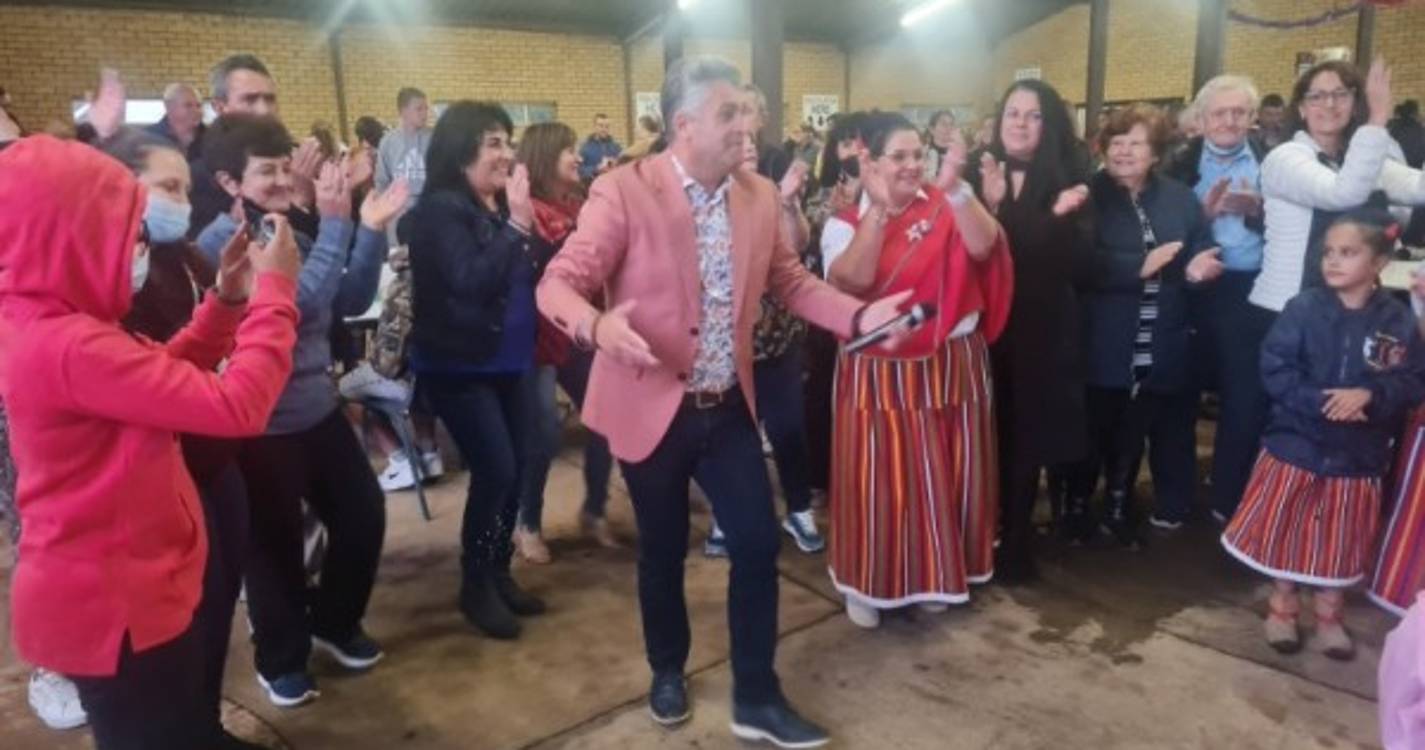 África do Sul: Artistas madeirenses encantaram em Carltonville