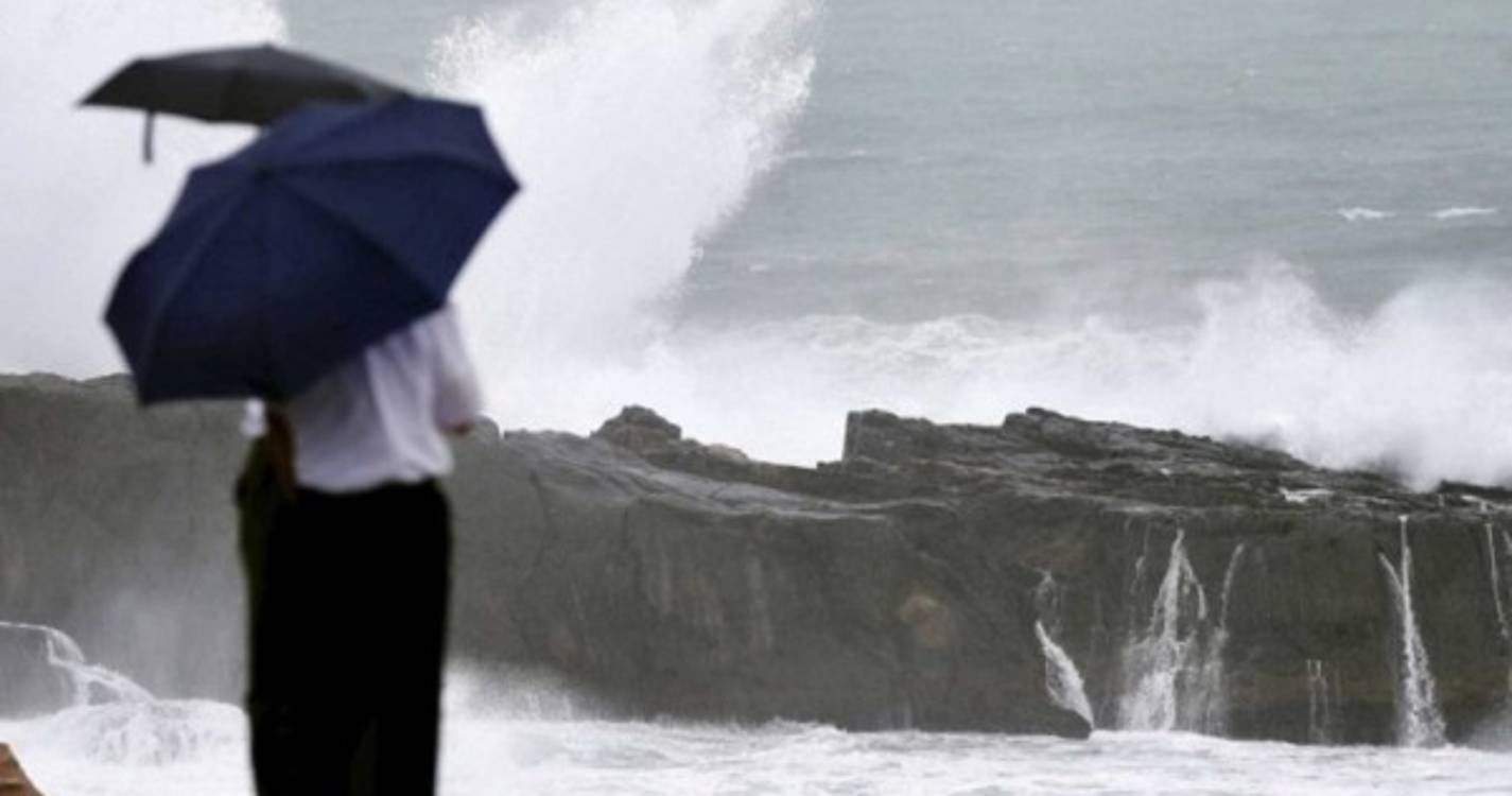 Mau tempo: Seis distritos do continente sob aviso laranja devido à agitação marítima