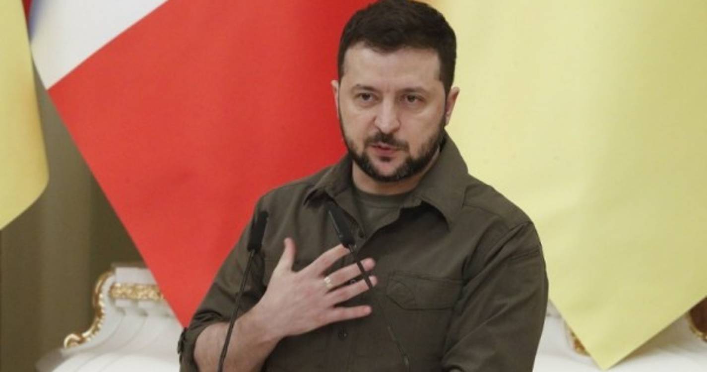 Zelensky acusa Macron de tentar &#34;concessões diplomáticas&#34; no diálogo com Moscovo