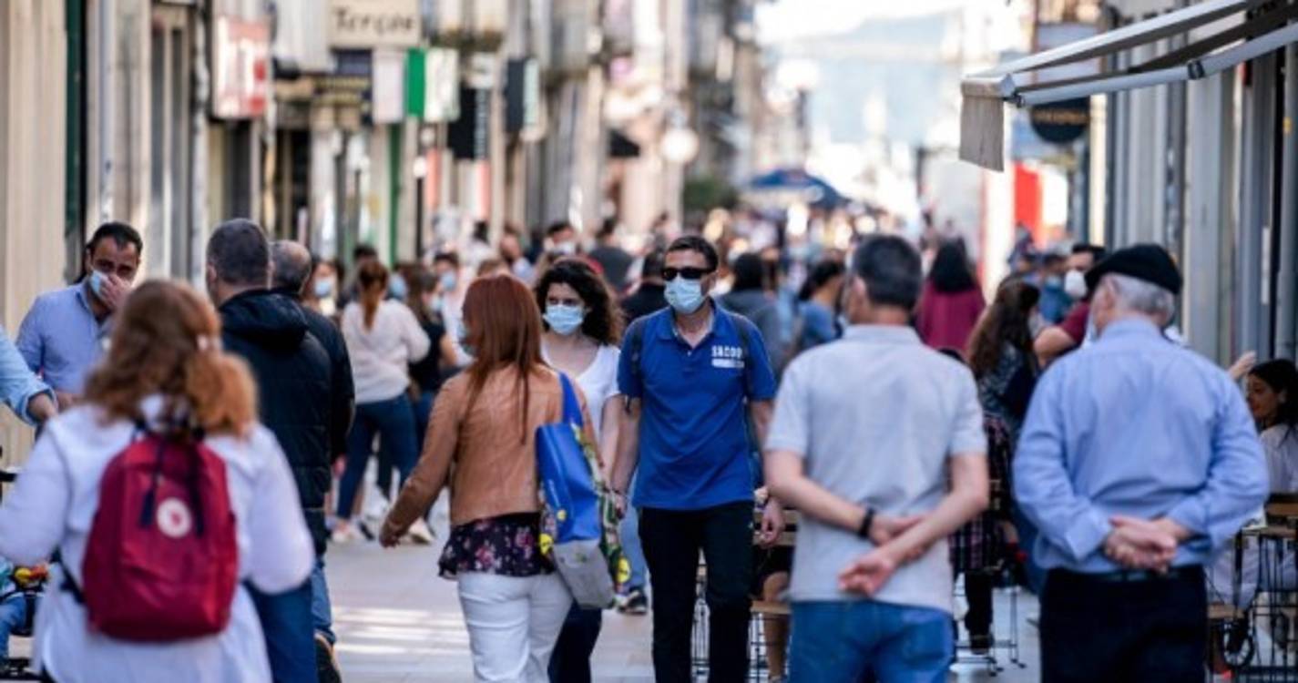 Covid-19: Incidência e índice de transmissibilidade continuam a subir