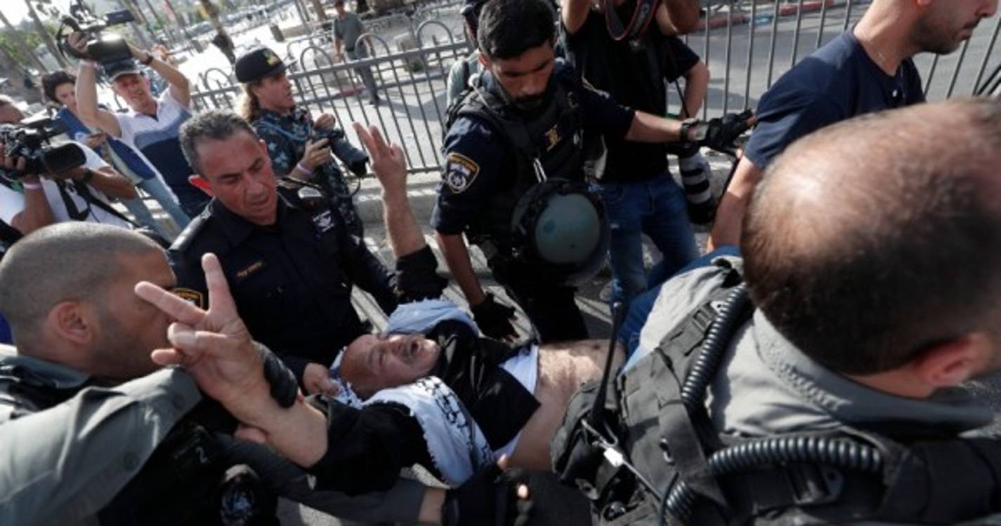 Marcha de nacionalistas israleitas em Jerusalém originou confrontos que acabaram com feridos e detenções