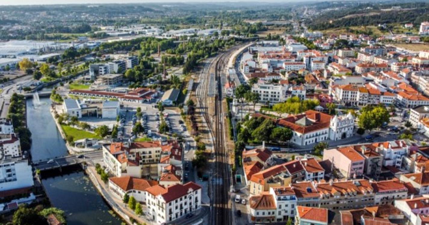 Violência doméstica: Prisão preventiva para jovem de 21 anos detido em Pombal