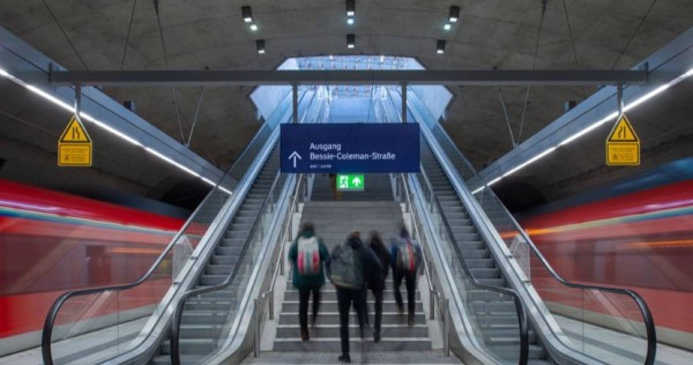 Várias pessoas esfaqueadas esta quarta-feira numa estação de comboios em Frankfurt