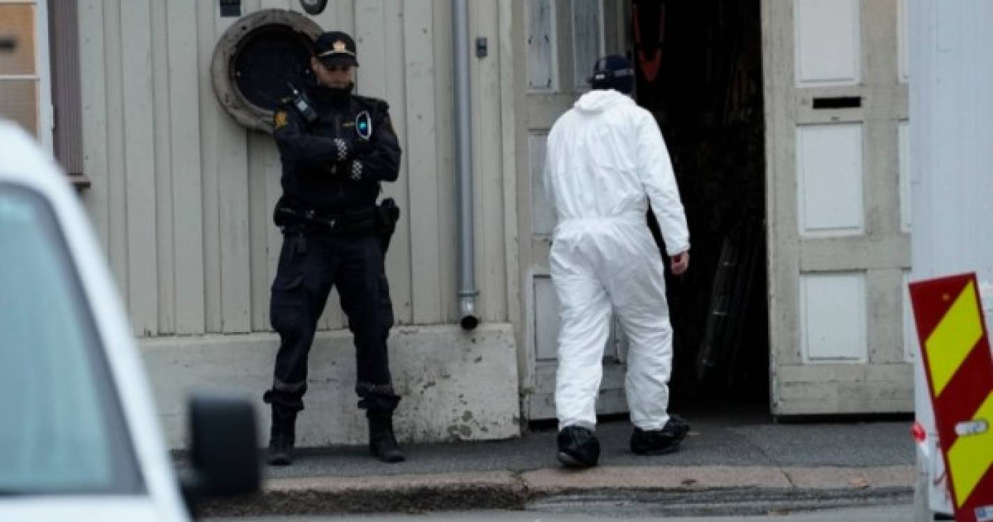 Polícia de Oslo diz que atacante de Kongsberg é um &#34;radical&#34; convertido ao Islão