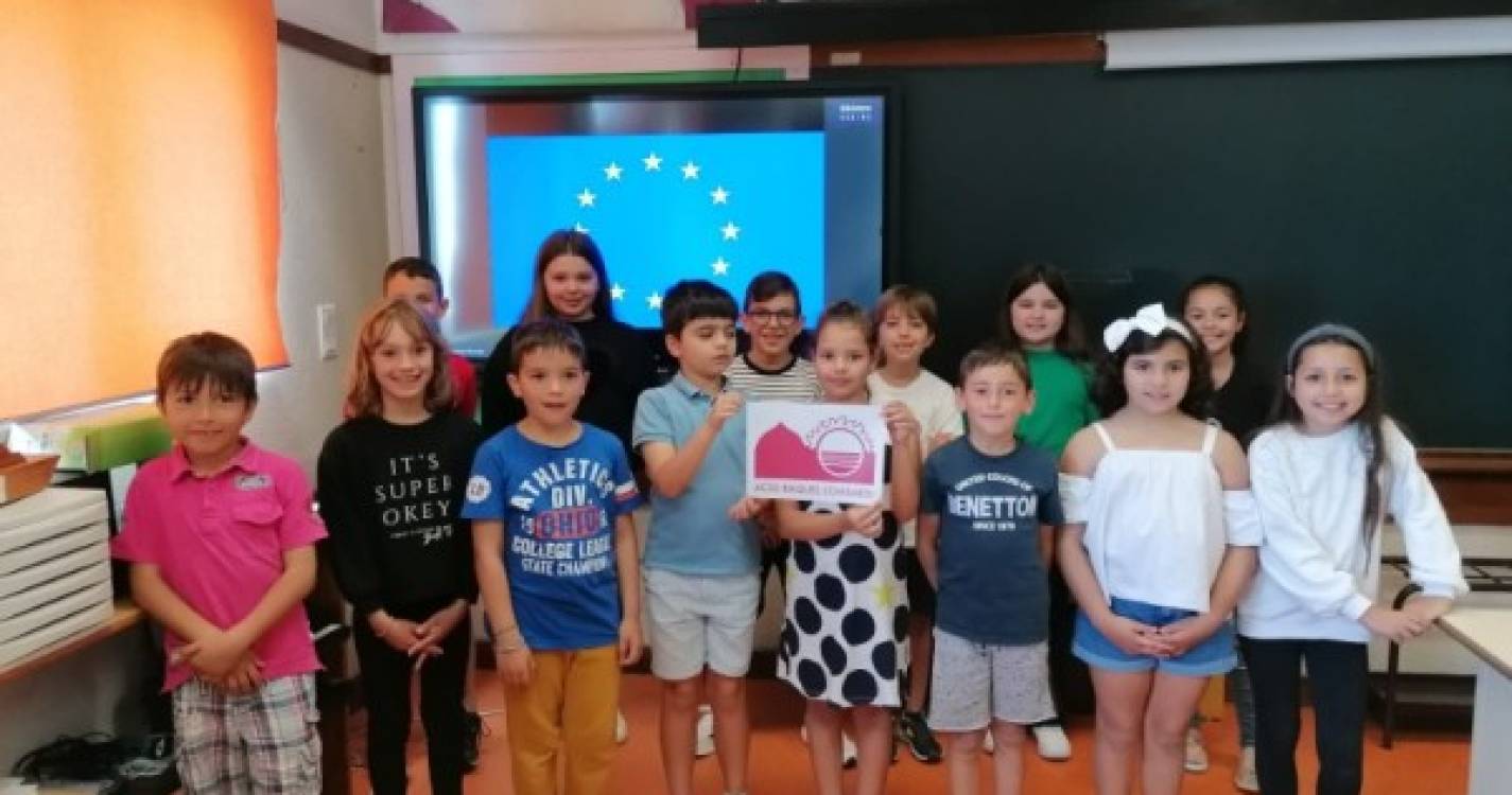 Associação Raquel Lombardi oferece um painel interativo as escolas para comemorar o Dia da Europa