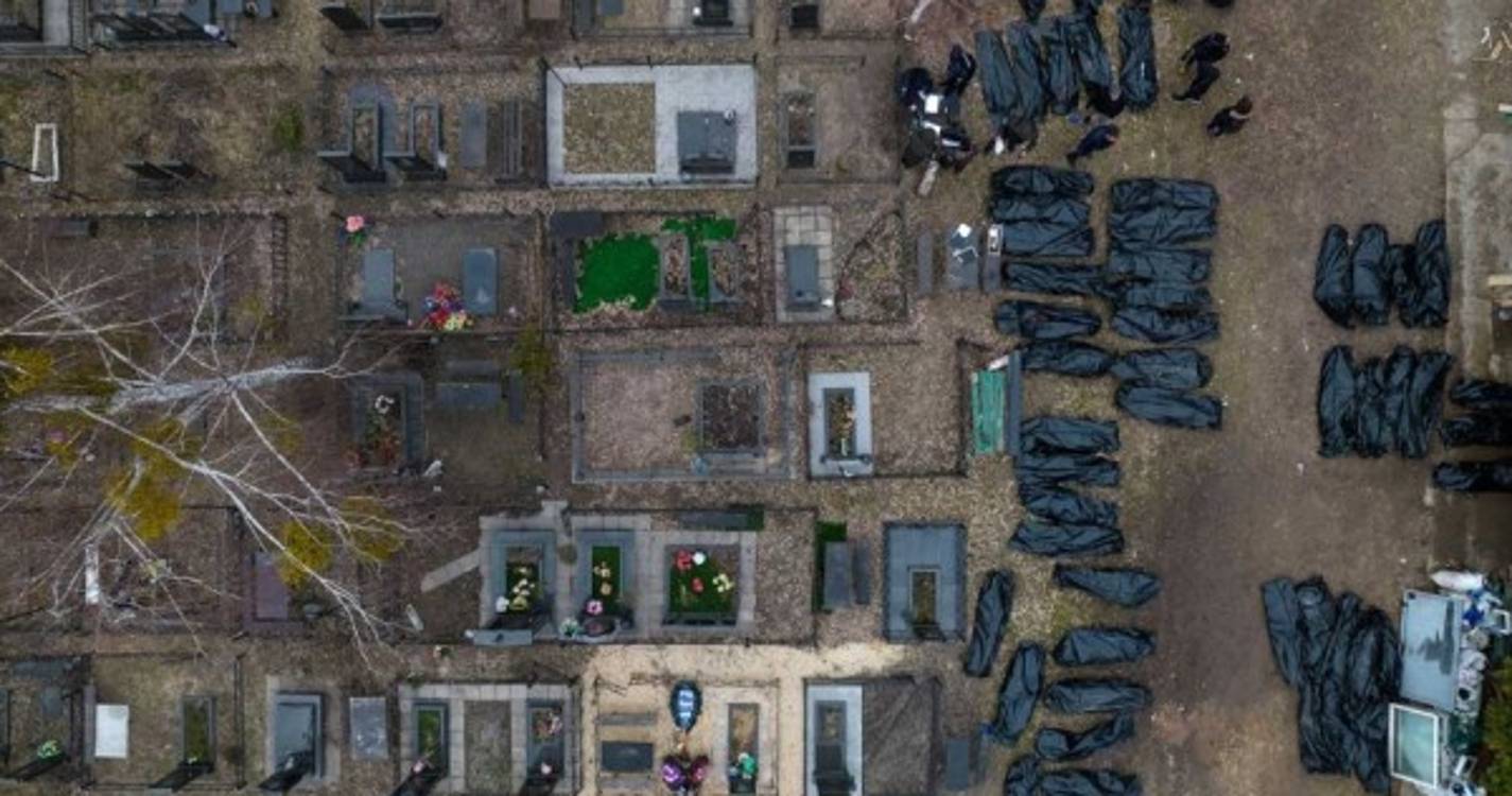 Ucrânia: Dez soldados russos indiciados por presumíveis crimes de Bucha