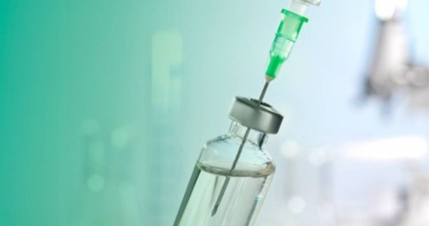 Governo dos Açores quer vacinar contra a gripe 60% da população com 65 anos ou mais