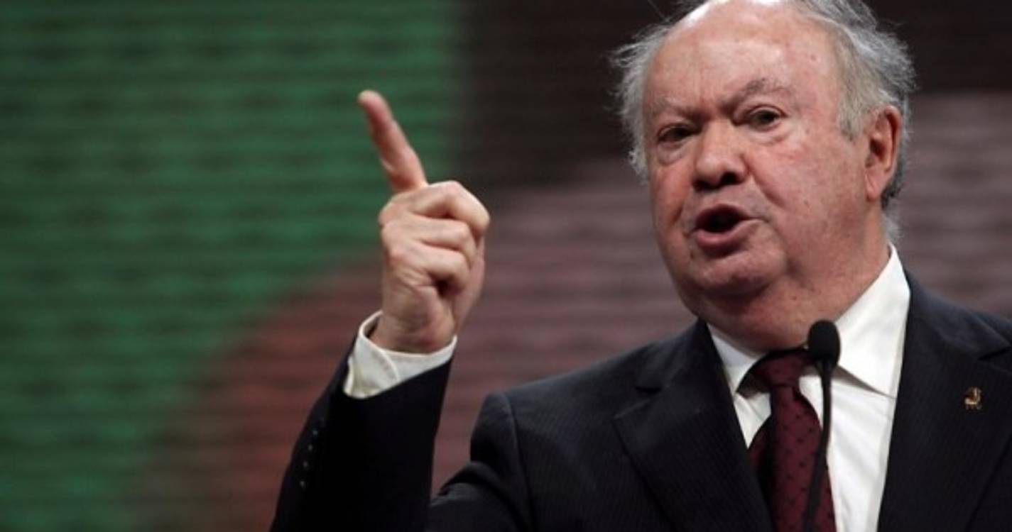 Críticas arrasadoras de Jardim: "Fogo mau" pela "sua má qualidade estética"