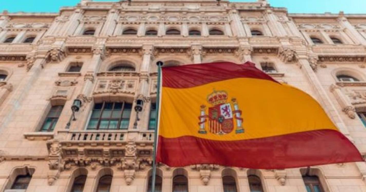 Covid-19: Espanha regista 38.869 novos casos com ritmo de contágios a aumentar