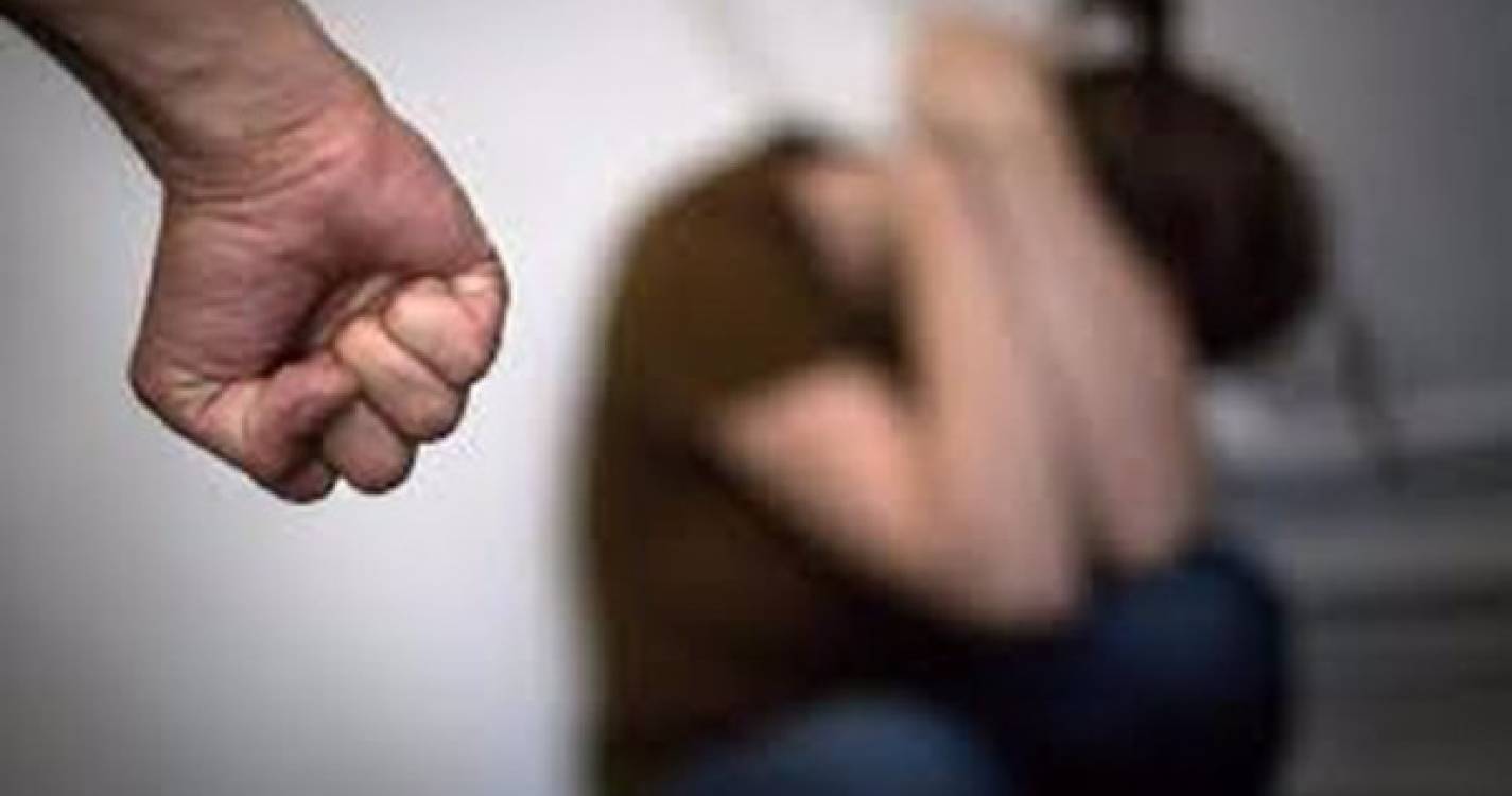Prisão preventiva para suspeito de violência doméstica em São Miguel