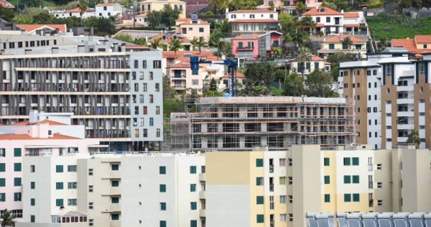 Madeira: avaliação bancária para compra de casa sobe 7% face a 2021 para os 1.312 euros/m2