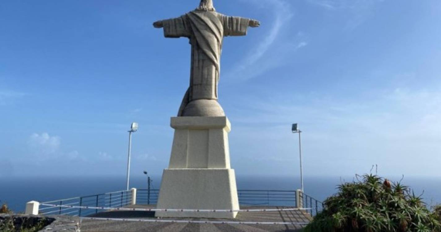 Cristo Rei poderá ter sido atingido por raio