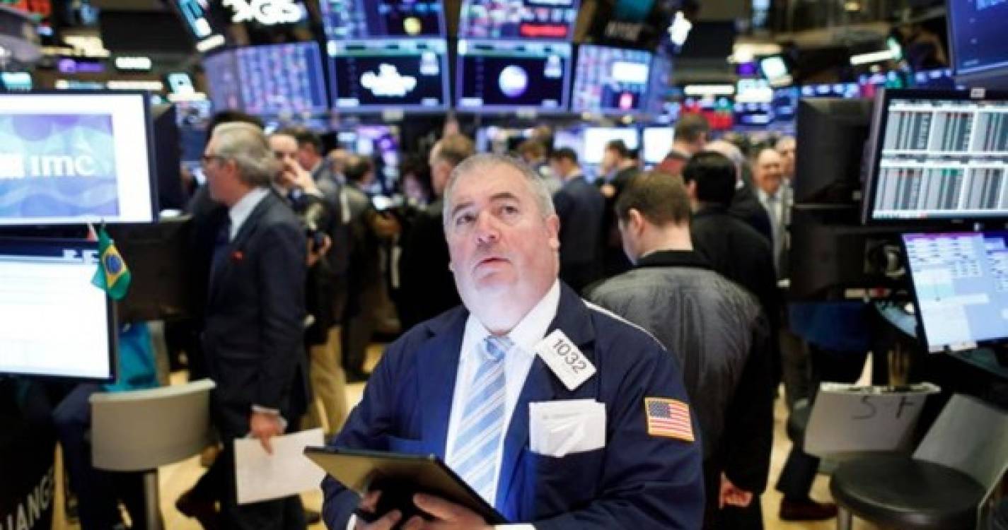 Wall Street fecha em alta com recordes do Dow Jones e S&#38;P500