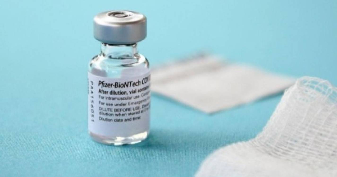 Estados Unidos querem autorizar vacina da Pfizer a partir dos 12 anos