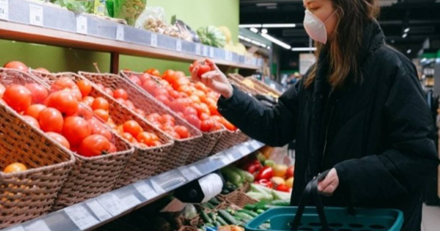 Apoio de 60 euros a famílias mais vulneráveis é pago hoje