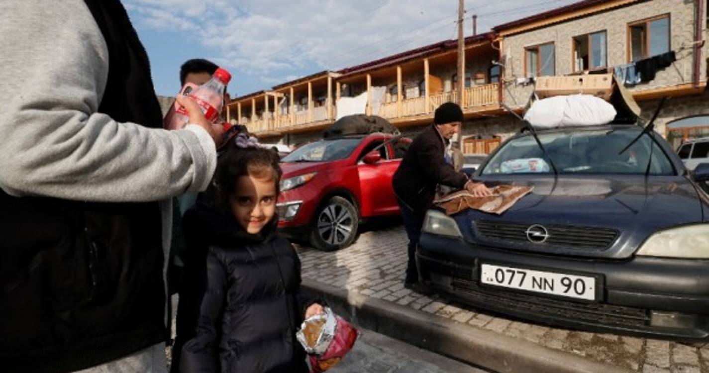 Pelo menos 170 mortos em explosão de depósito de combustível em Nagorno-Karabakh