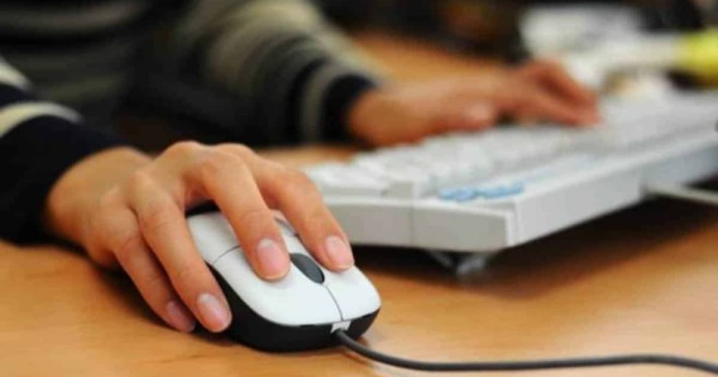 China quer aumentar controlo sobre comentários na Internet
