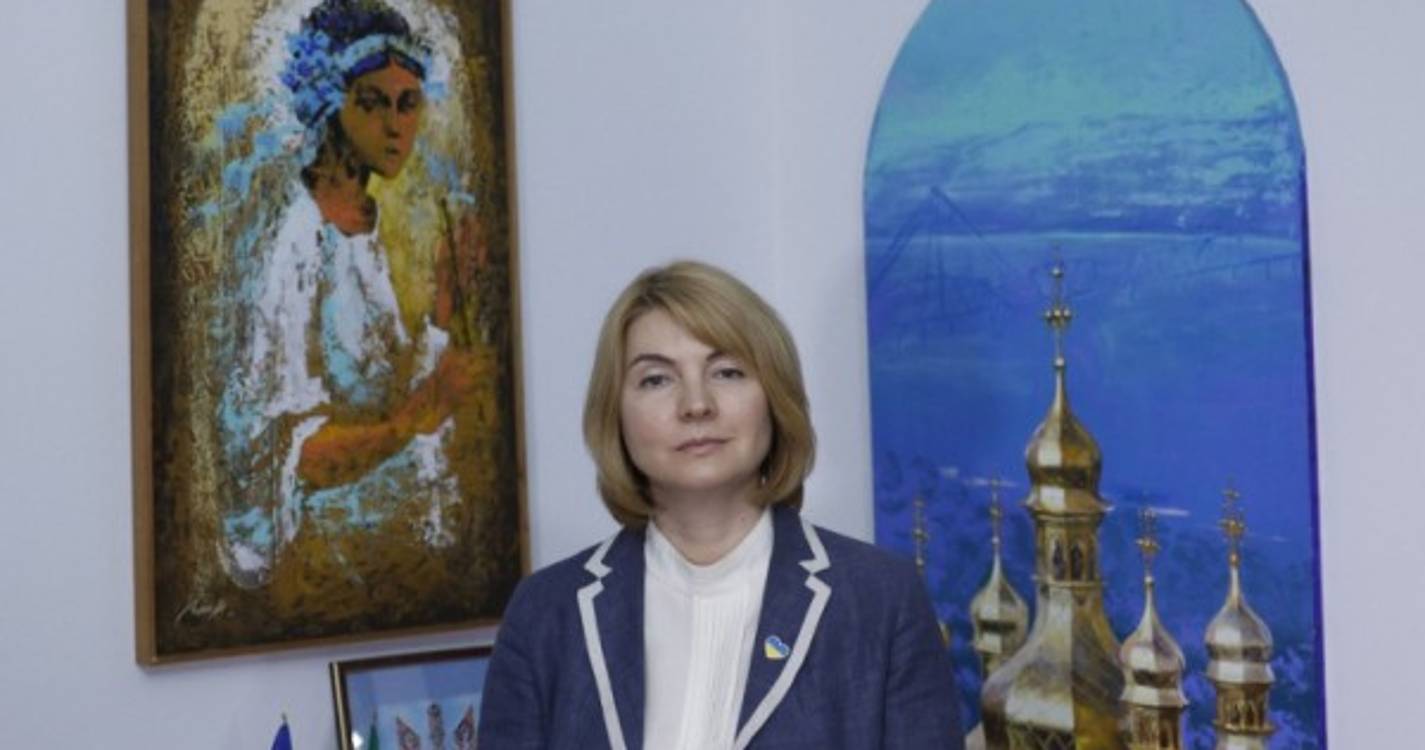 Ucrânia: Embaixadora discute com Governo eventuais pró-russos em associações ucranianas