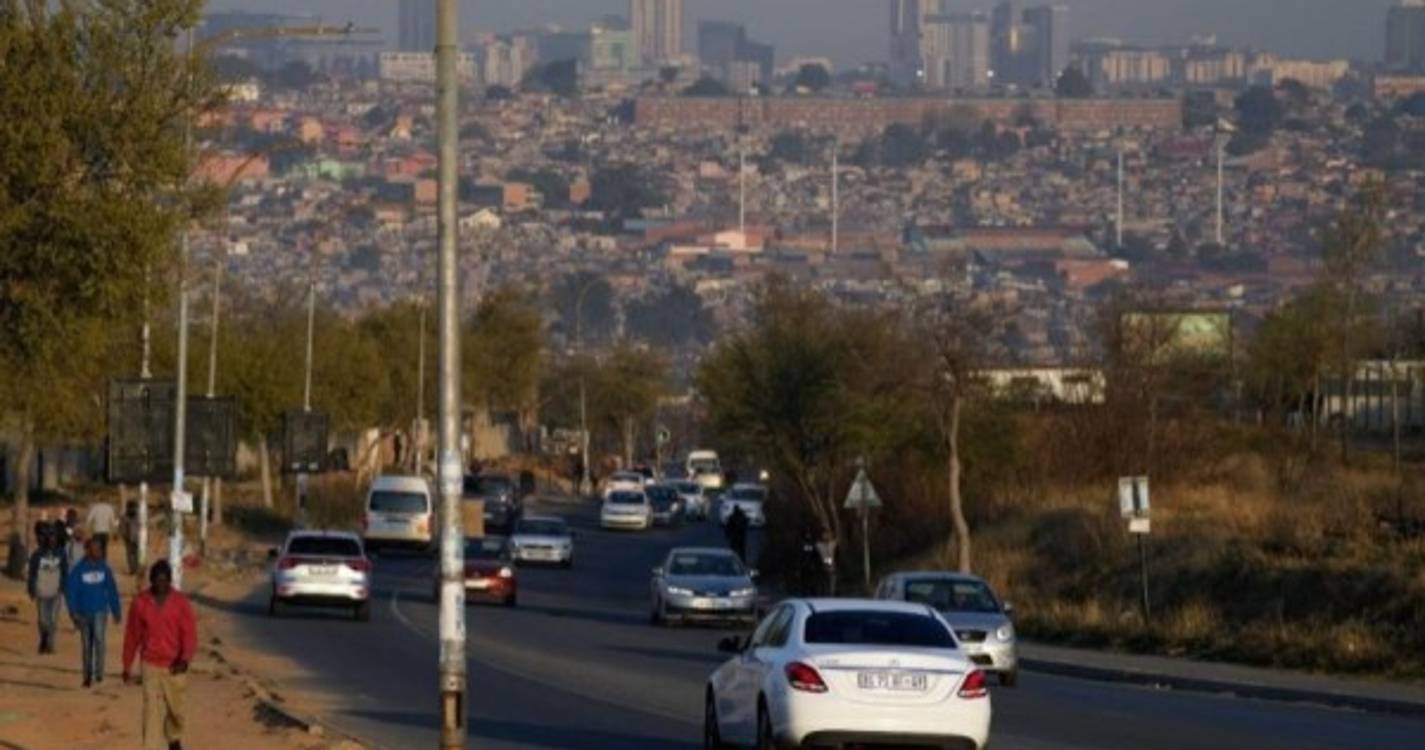 Tiroteios na África no Sul matam pelo menos seis pessoas