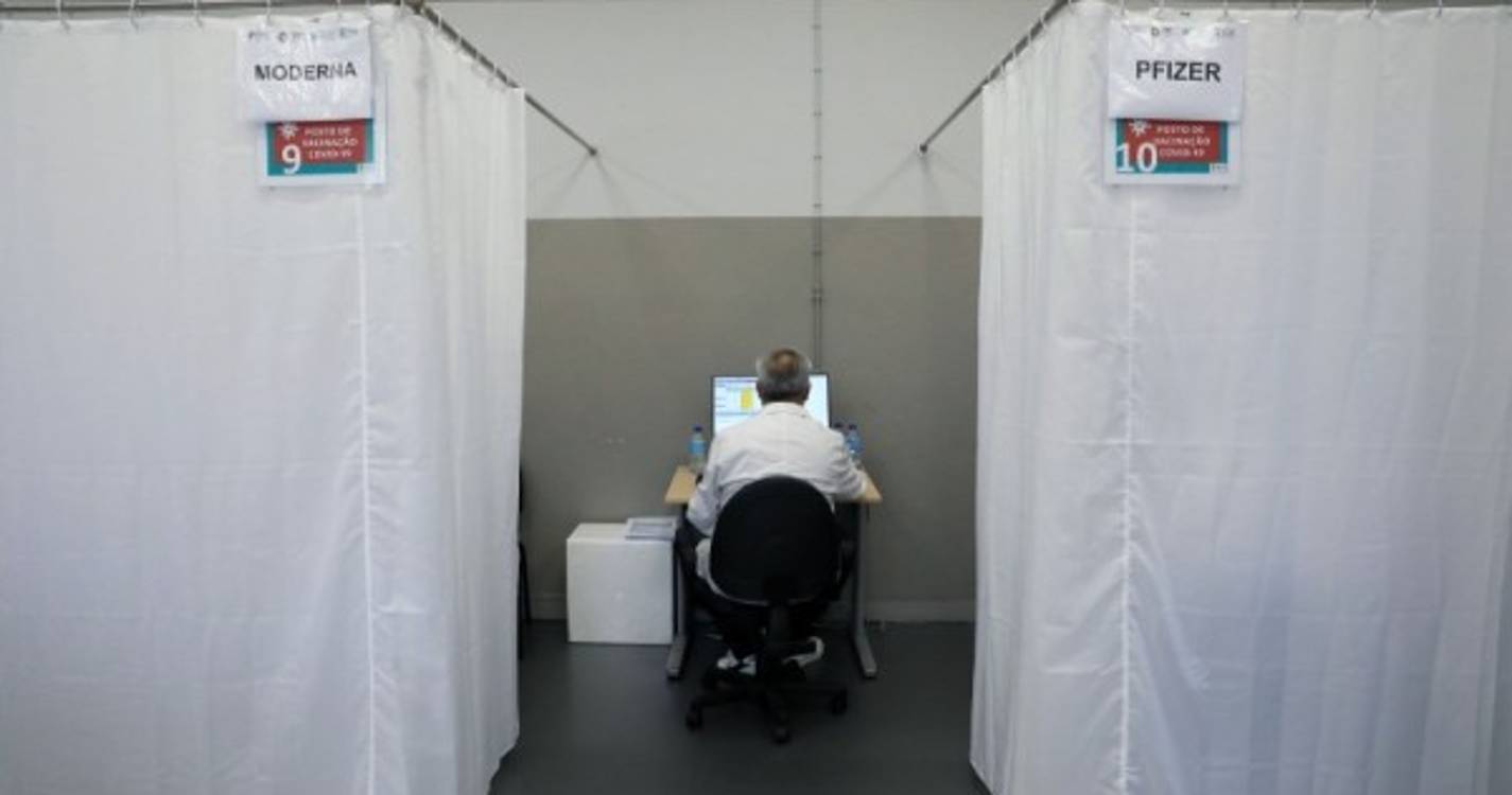 Região norte com mais pessoas vacinadas, Algarve abaixo dos 80%