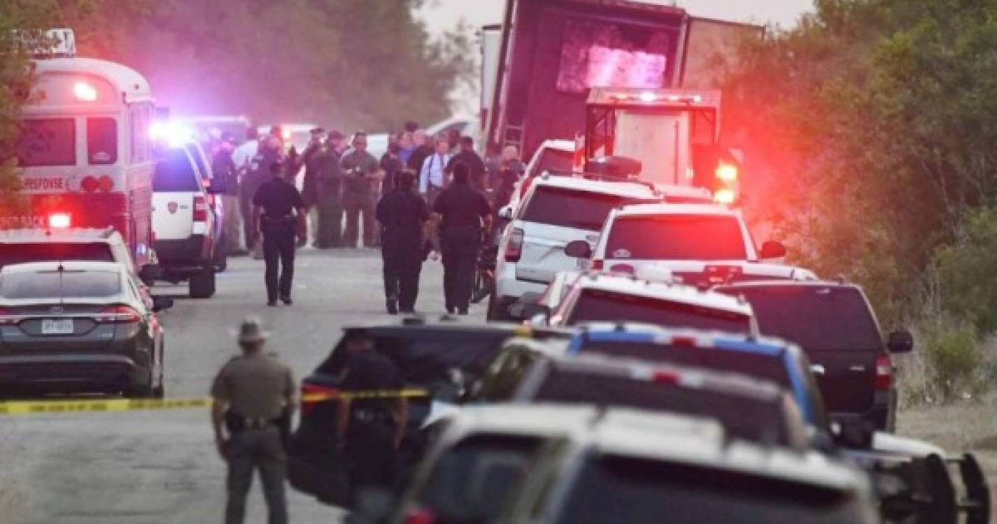 Encontrados 46 mortos no interior de um camião no Texas