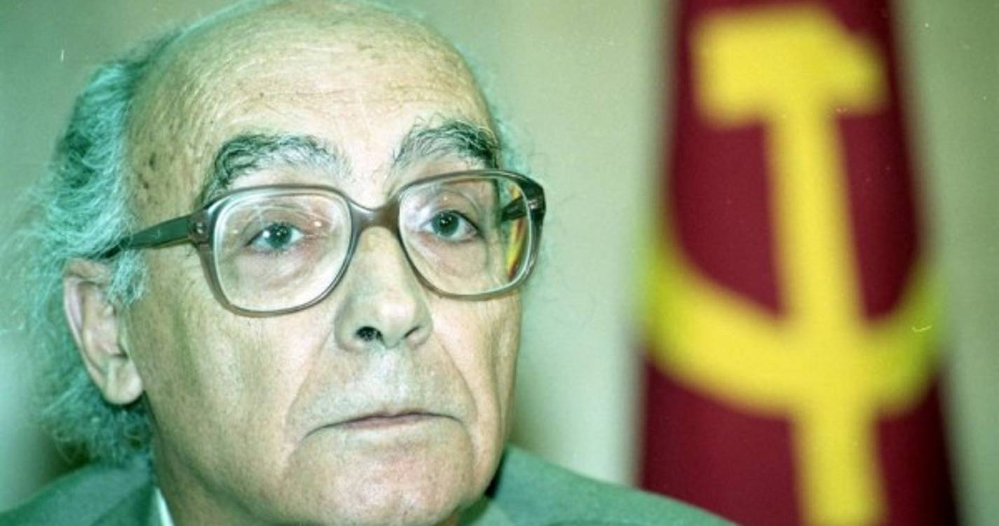 Prémio Literário José Saramago abre candidaturas até 15 de maio próximo