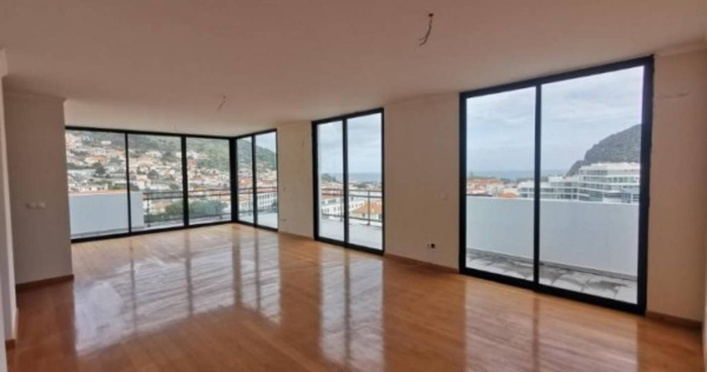 Apartamento T3 - Machico
