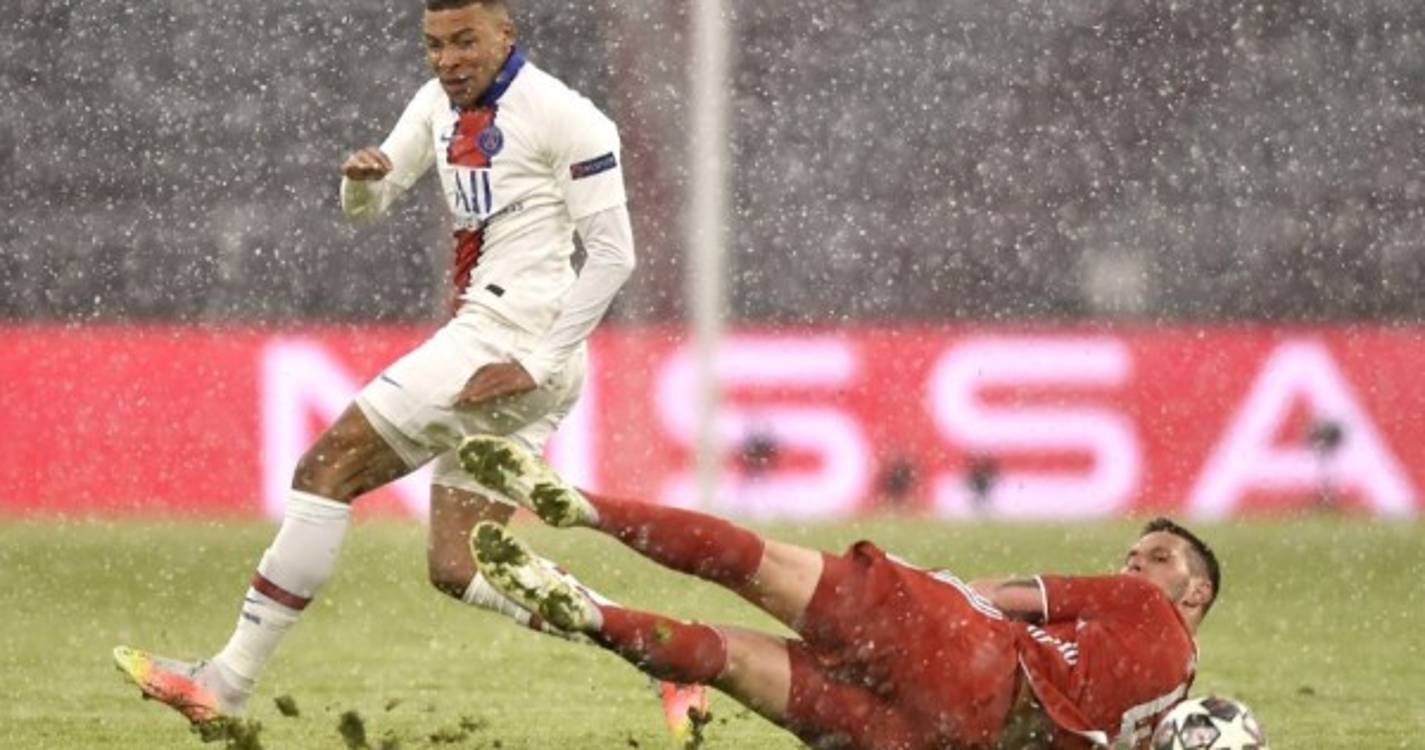 Mbappé deixa PSG na frente da eliminatória