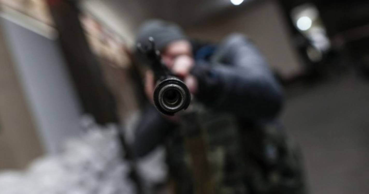 Ucrânia: Moscovo disponível para trocar mais de 500 prisioneiros de guerra