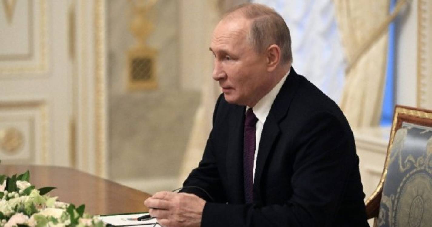 Tribunal Penal Internacional emitiu mandado de prisão contra Vladimir Putin