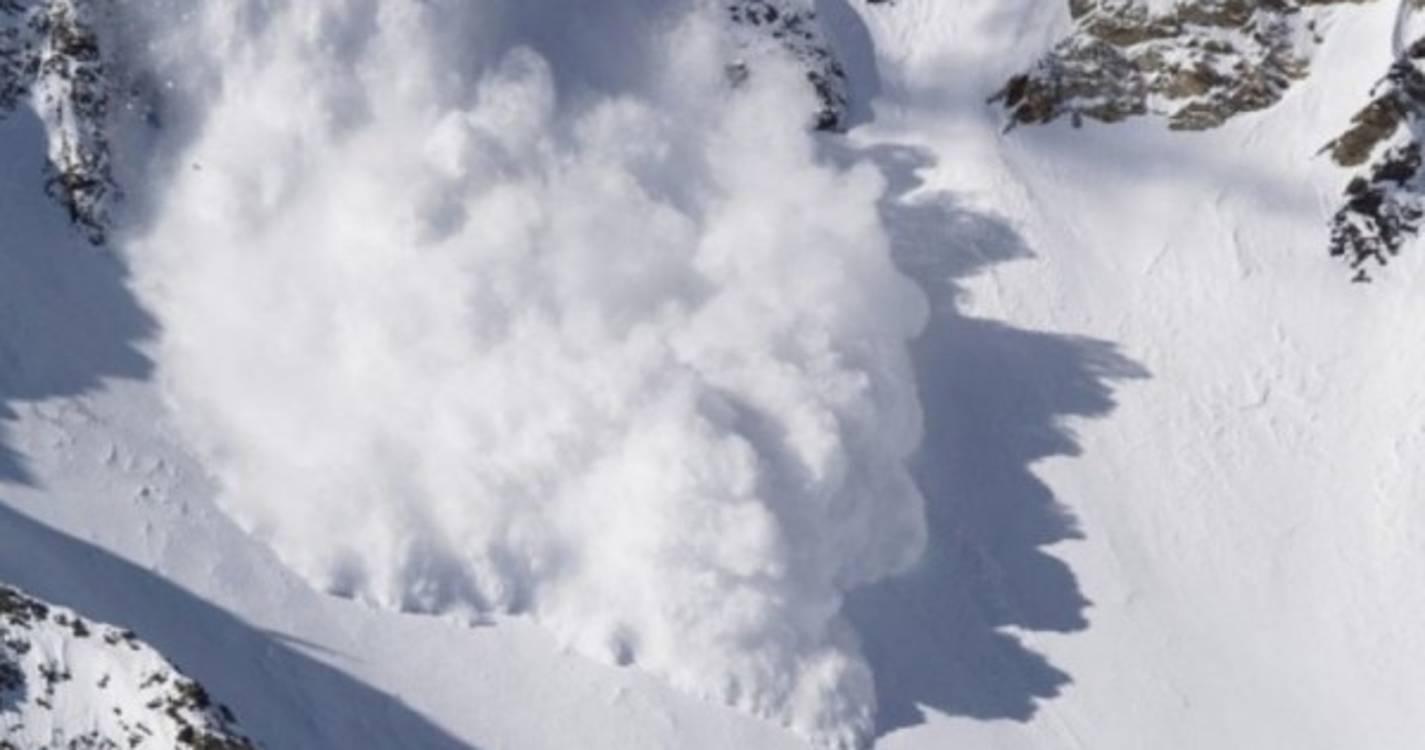 Avalanche nos Alpes franceses fez cinco mortos