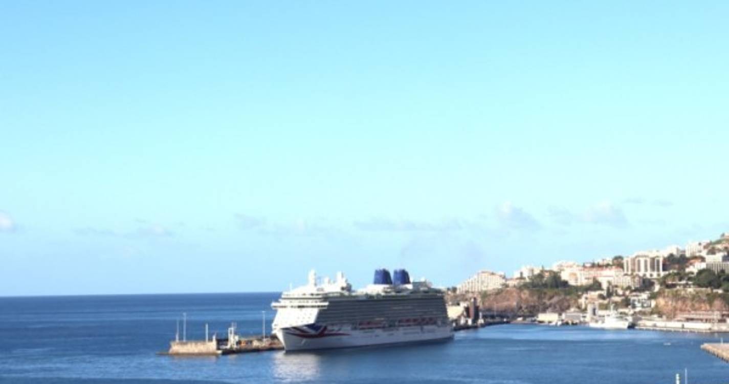 'Britannia' movimenta 4.796 pessoas no Porto do Funchal