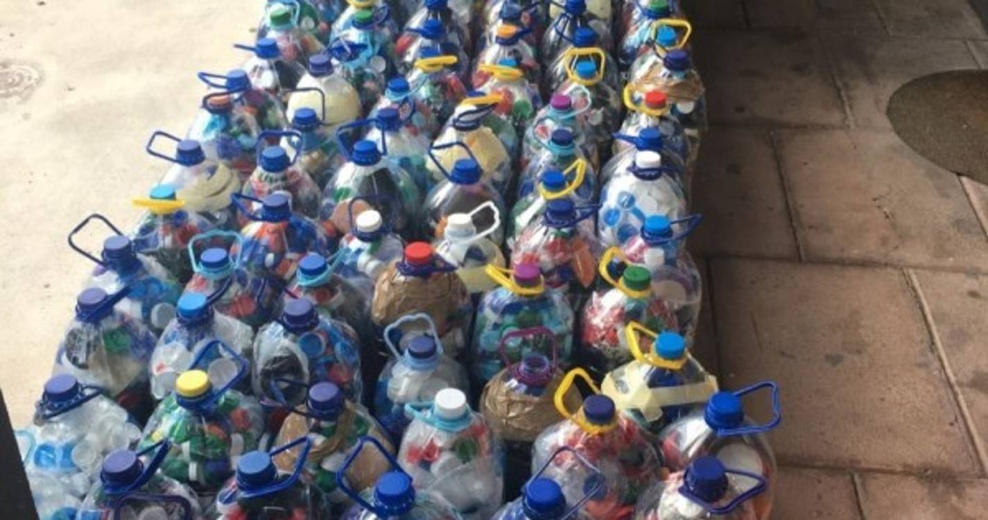 Associação Portuguesa das Pessoas com Necessidades Especiais entrega mais uma cadeira de rodas