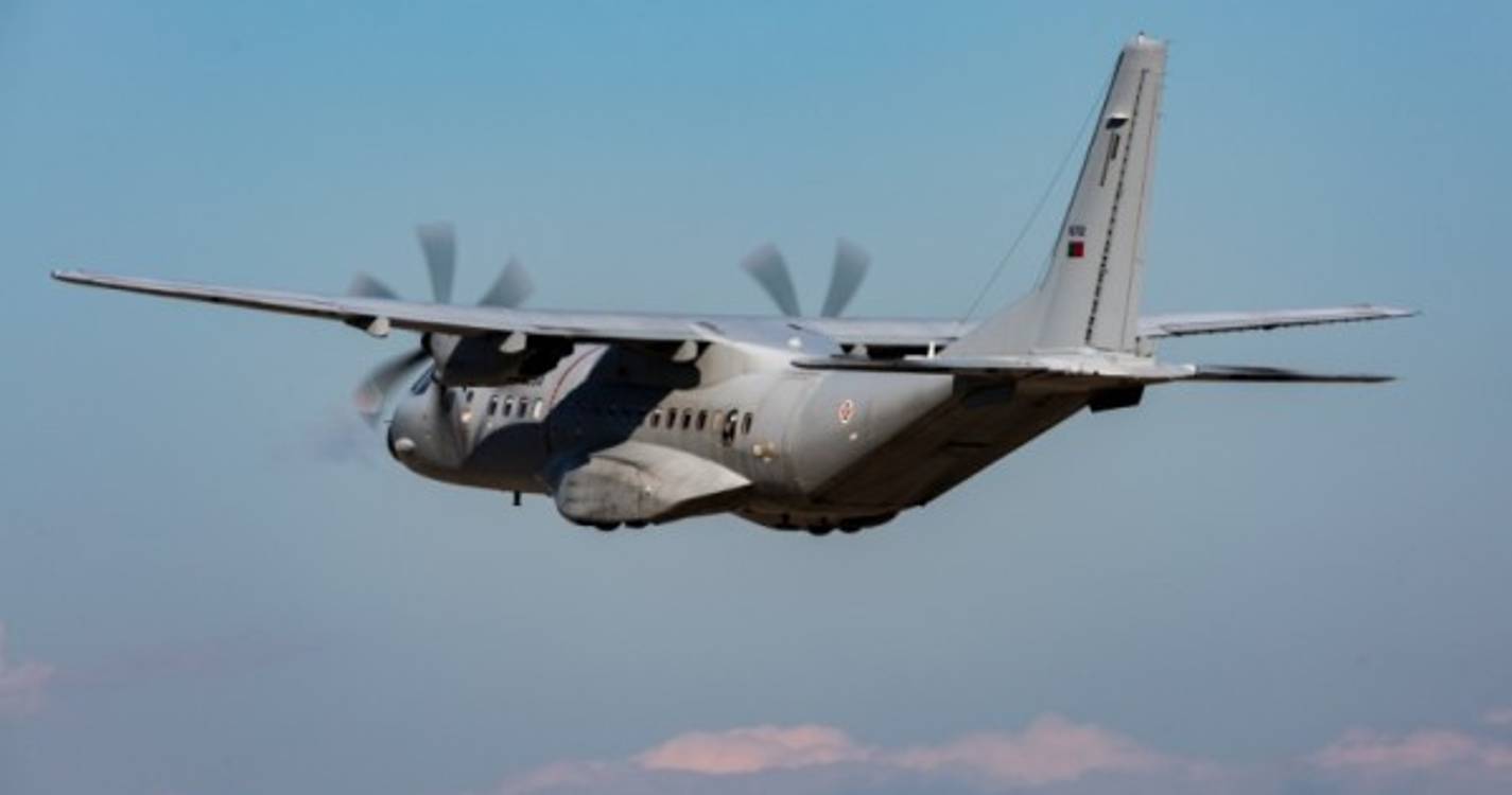 Força Aérea transportou dois doentes de urgência para o Funchal