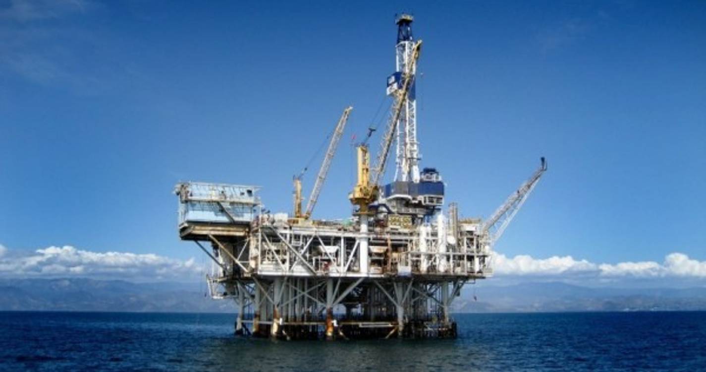 Preços do petróleo baixam perante possibilidade de novas restrições na China