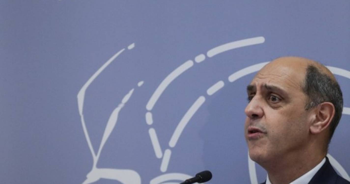 Ministro da Saúde quer mitigar falta de medicamentos nas farmácias