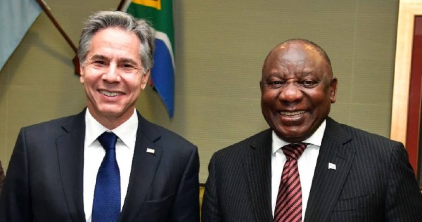 Blinken reuniu-se com Presidente sul-africano antes de viajar para a RDCongo
