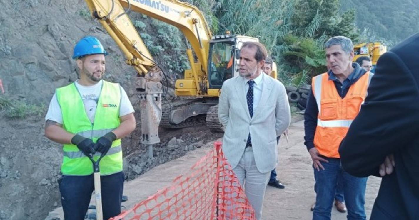 Albuquerque reúne-se com Ryanair para minimizar efeitos da retirada de avião da Madeira